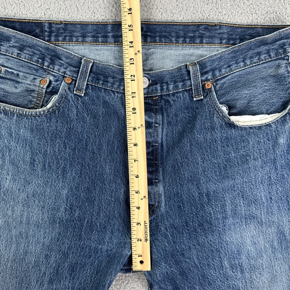 Levi's 501 Button Fly Jeans Men 40x30 Blue Straight Medium Wash Cowboy Preppy‎